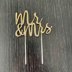 Gold Mr & Mrs Cake Topper